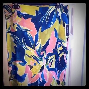 Woman's Skirt Sz Lg Multicolored